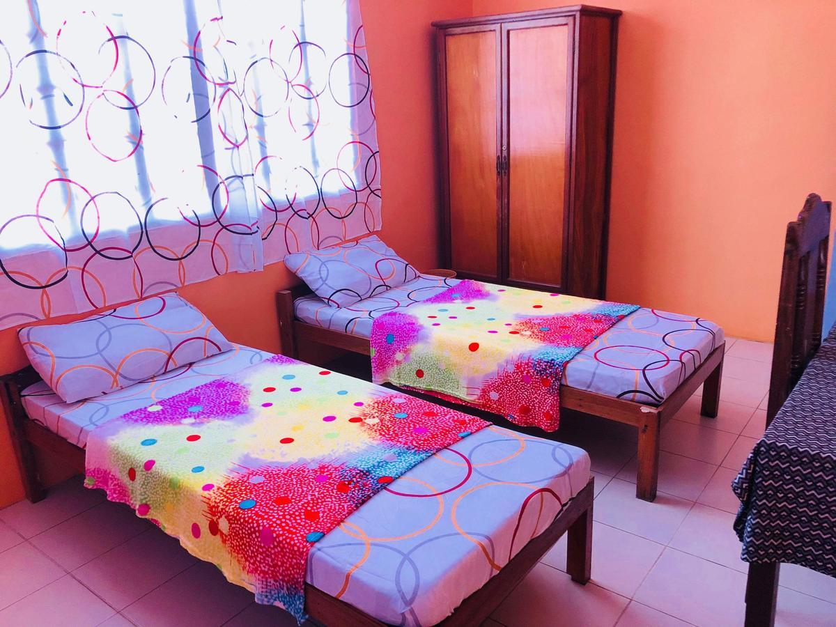 פורטו פרינססה Colors Boutique Hostel מראה חיצוני תמונה